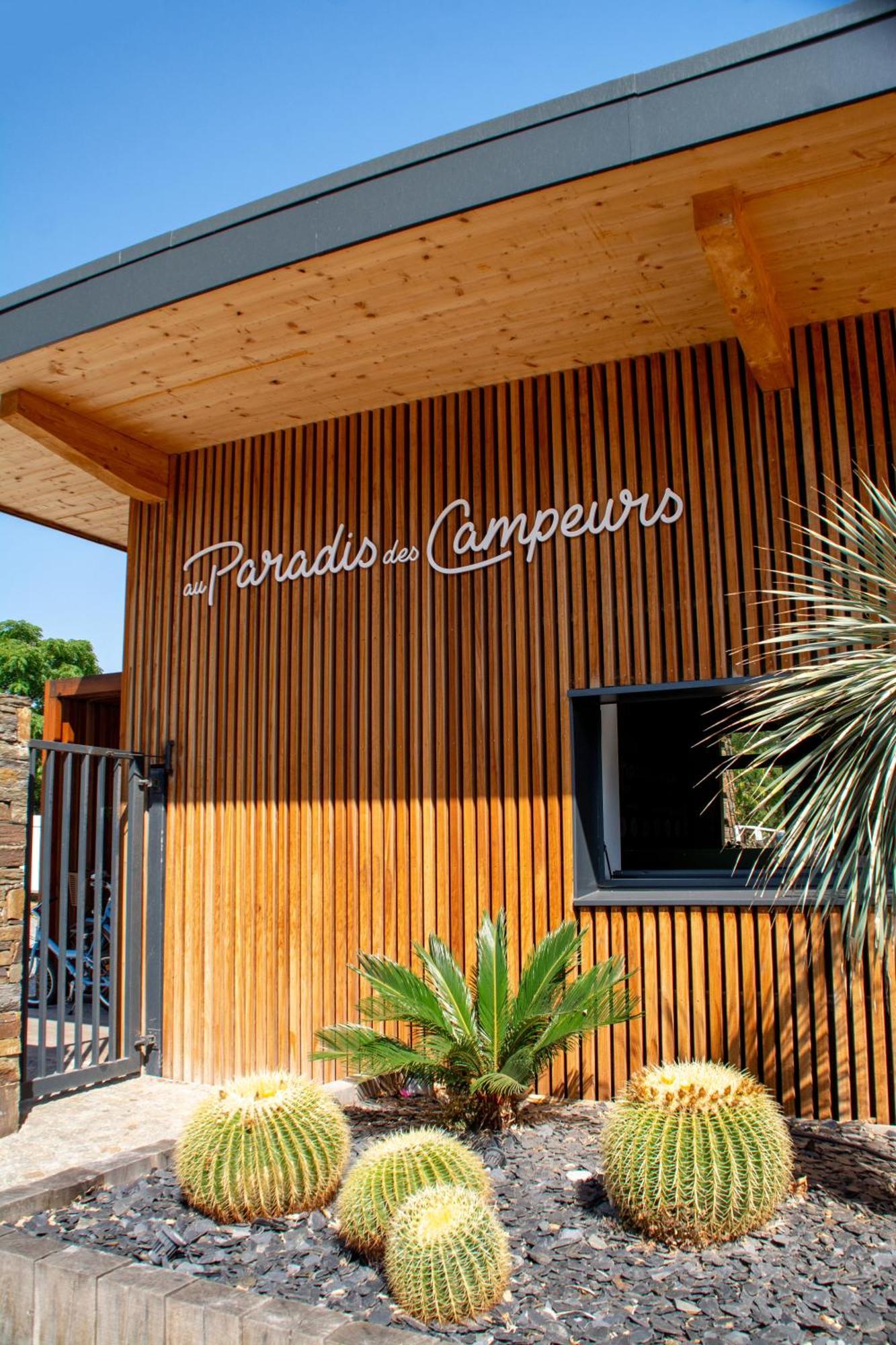 Au Paradis Des Campeurs Les Issambres Exterior photo