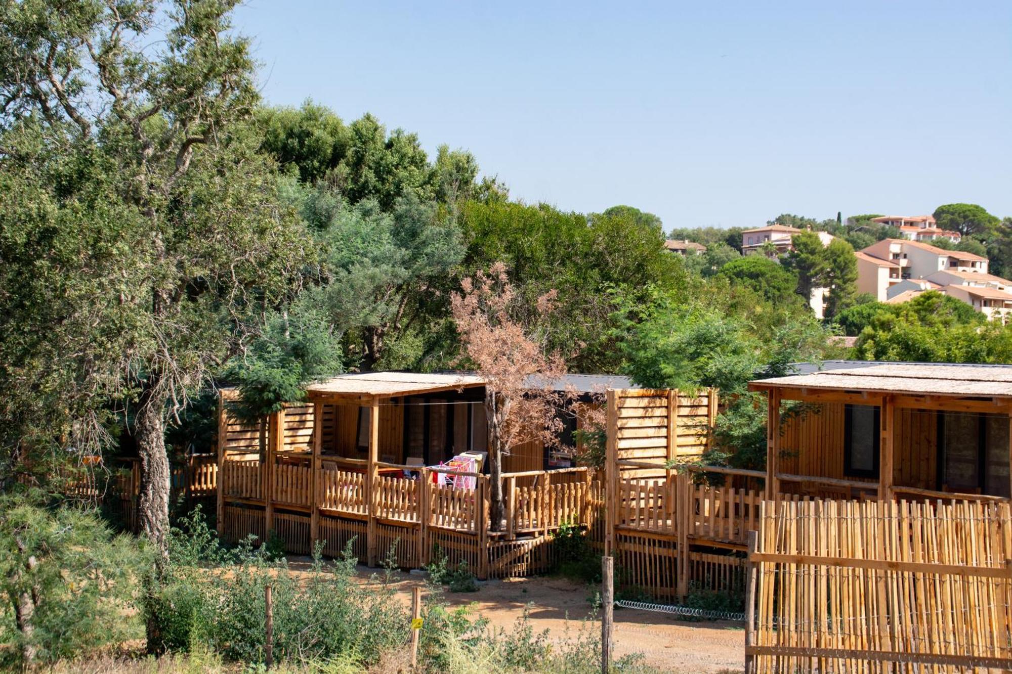 Au Paradis Des Campeurs Les Issambres Exterior photo